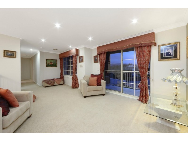 11 Harry Nance Close, Lysterfield VIC 3156