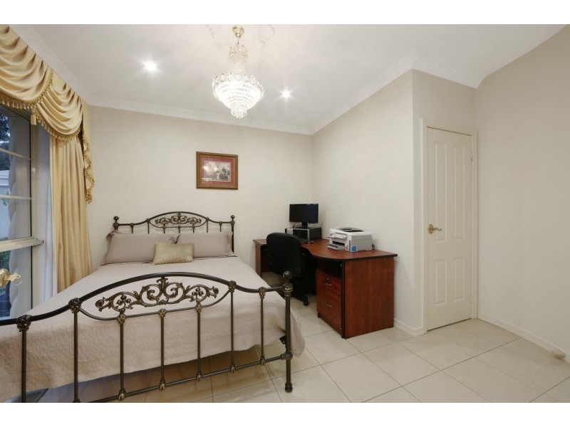 11 Harry Nance Close, Lysterfield VIC 3156