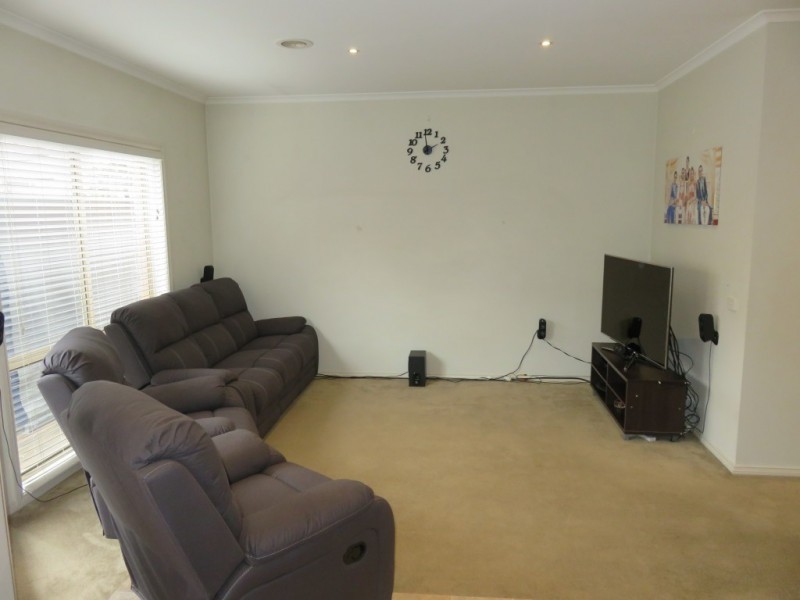 5 Tuncurry Court, Ferntree Gully VIC 3156