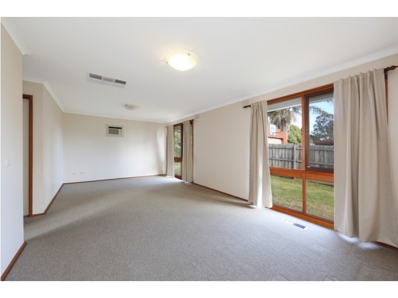 25 Valleyview Drive, Rowville VIC 3178
