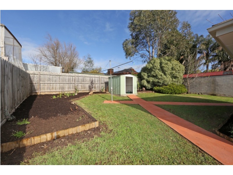 25 Valleyview Drive, Rowville VIC 3178