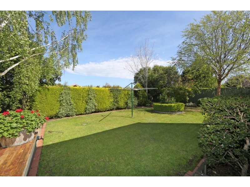 77 Turramurra Drive, Rowville VIC 3178