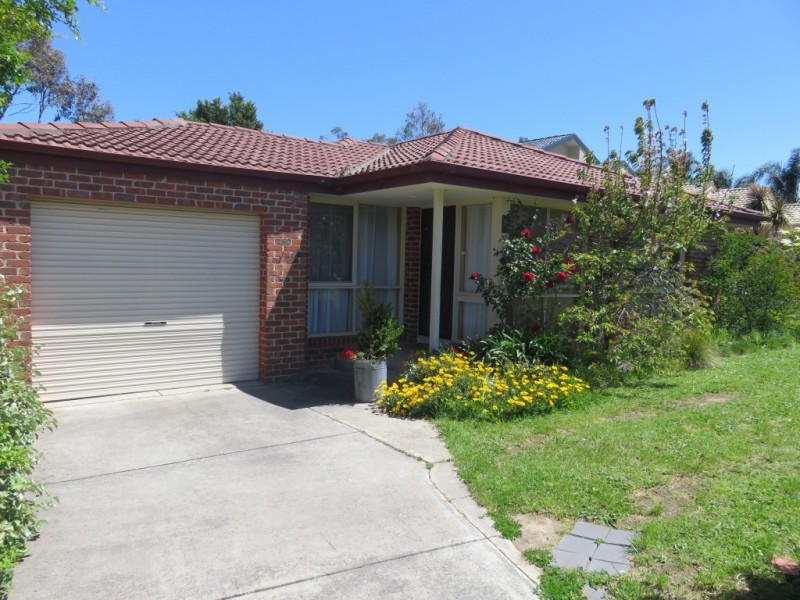 13 Bellfield Drive, Lysterfield VIC 3156