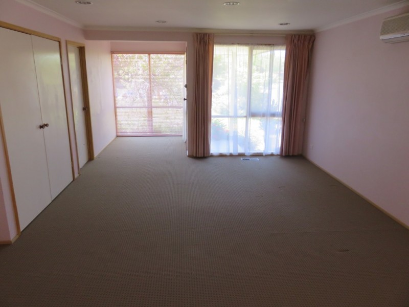 13 Bellfield Drive, Lysterfield VIC 3156