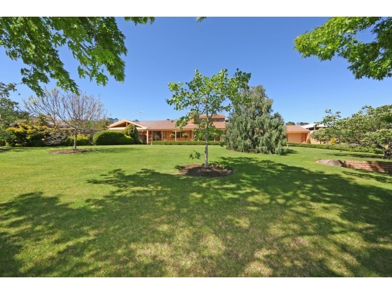 12 Parkside Boulevard, Lysterfield South VIC 3156