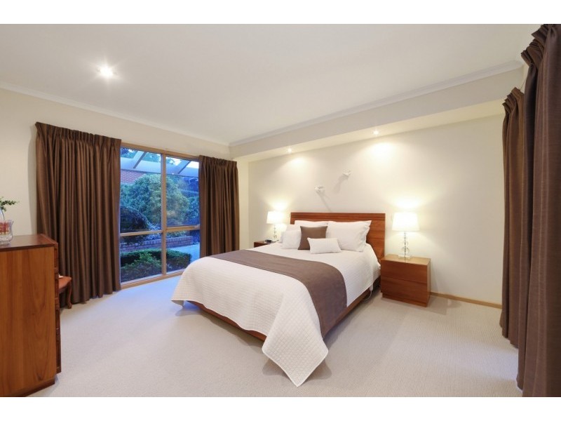 12 Parkside Boulevard, Lysterfield South VIC 3156