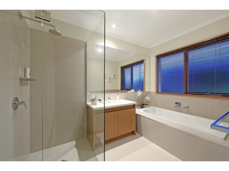 12 Parkside Boulevard, Lysterfield South VIC 3156