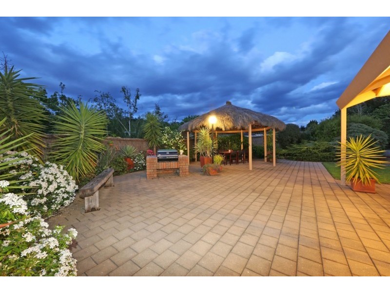 12 Parkside Boulevard, Lysterfield South VIC 3156