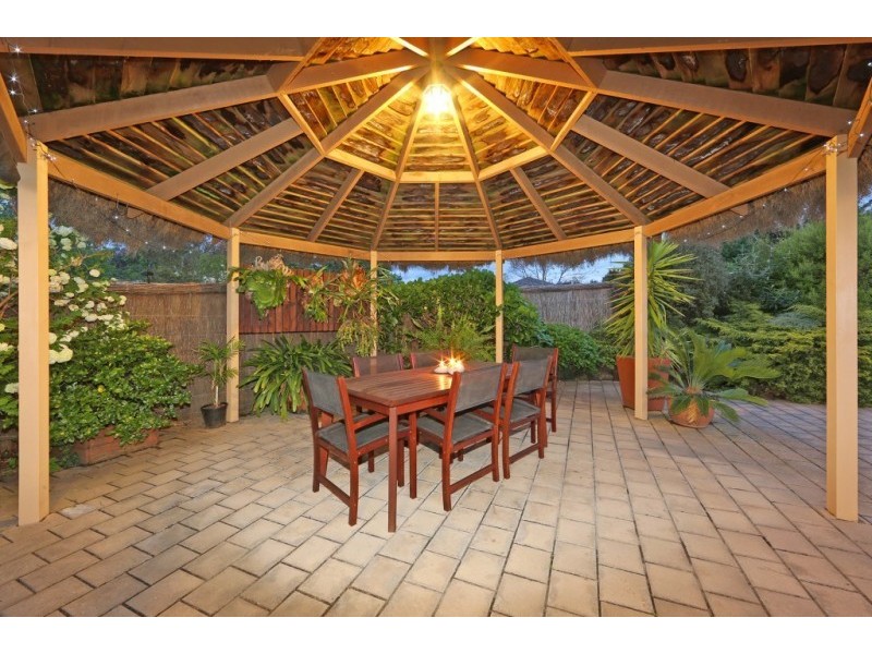 12 Parkside Boulevard, Lysterfield South VIC 3156