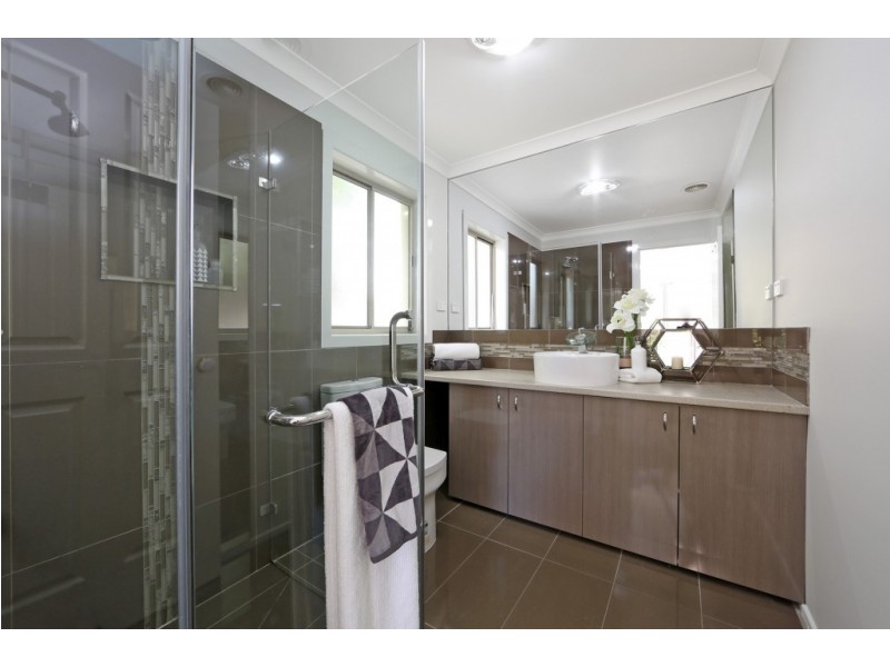 5 Delfin Court, Rowville VIC 3178