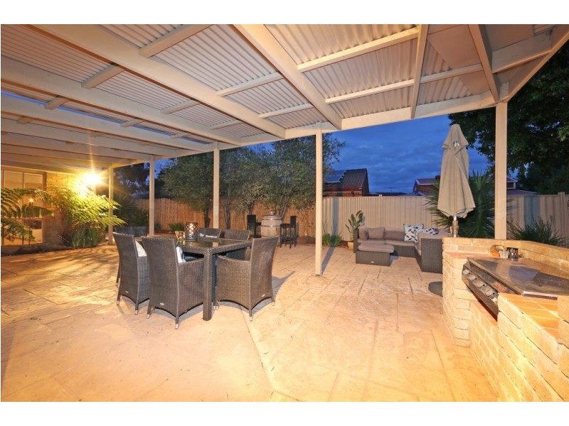 14 Meadowview Court, Ferntree Gully VIC 3156