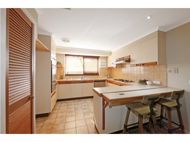 9 Saunders Close, Lysterfield VIC 3156