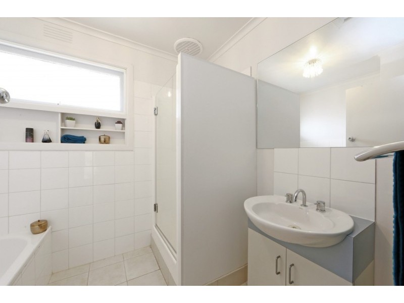 35 Waratah Avenue, The Basin VIC 3154