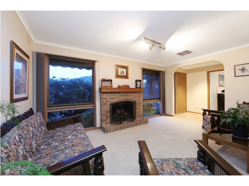 11 Kedleston Way, Rowville VIC 3178