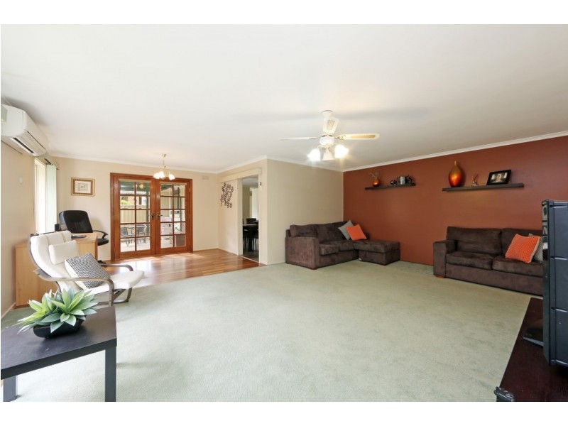 2 Bexsarm Crescent, Rowville VIC 3178