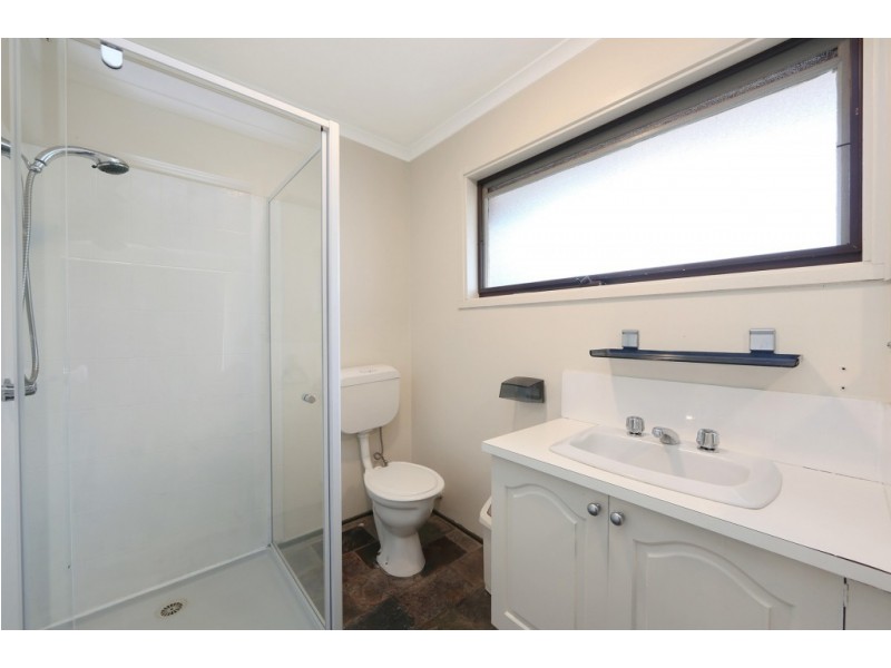 2 Bexsarm Crescent, Rowville VIC 3178