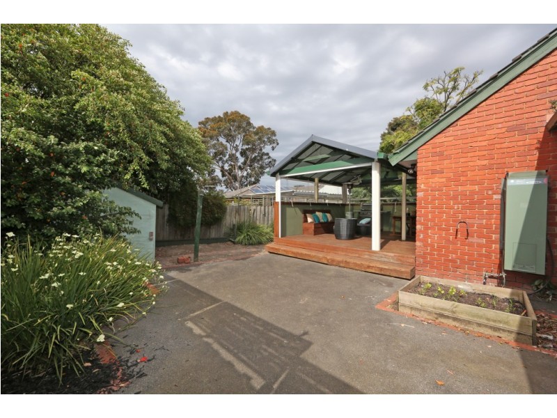 2 Bexsarm Crescent, Rowville VIC 3178