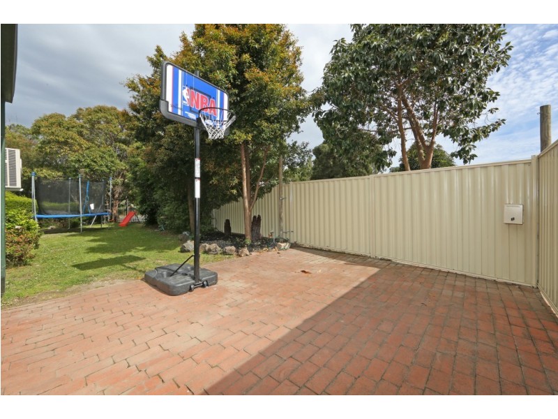 2 Bexsarm Crescent, Rowville VIC 3178