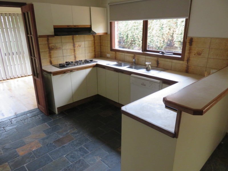 6 Superior Avenue, Rowville VIC 3178