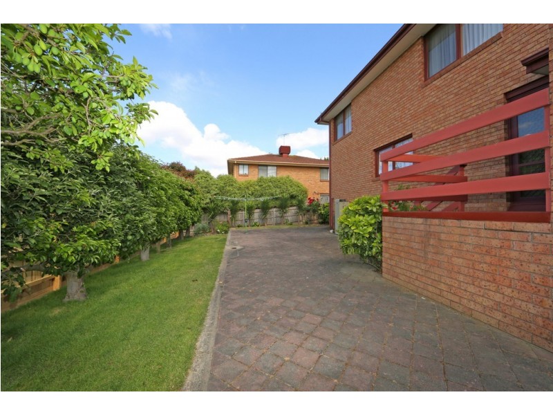 12 Moya Close, Endeavour Hills VIC 3802