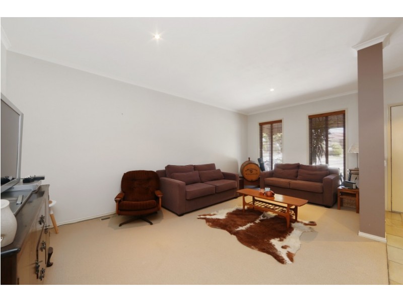 3 Sutherland Court, Mulgrave VIC 3170