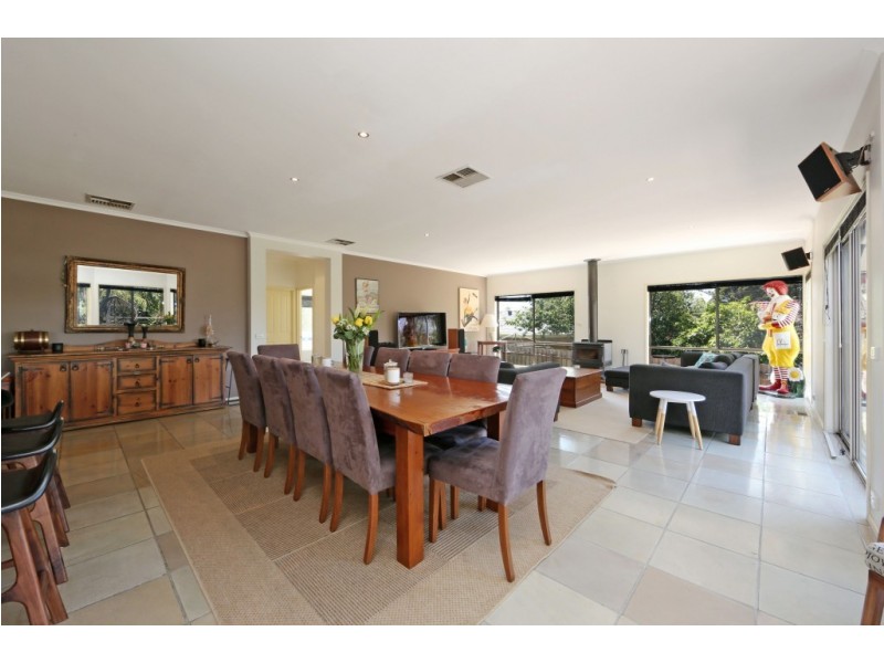 3 Sutherland Court, Mulgrave VIC 3170