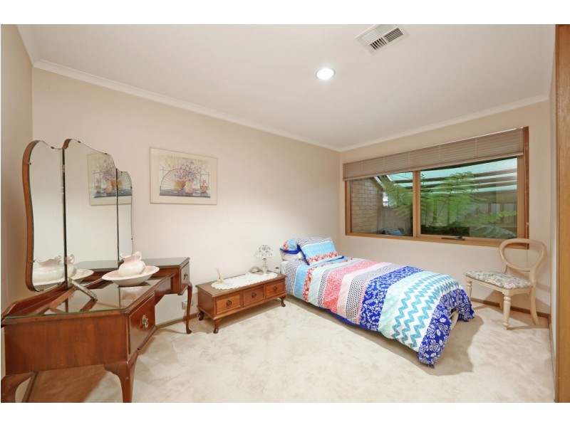 4 Jacob Drive, Rowville VIC 3178