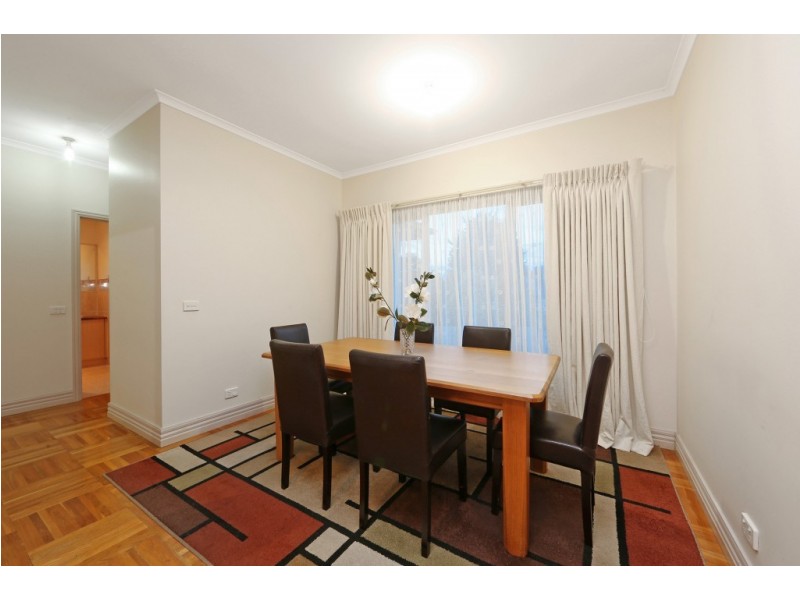 16 Paratea Drive, Rowville VIC 3178