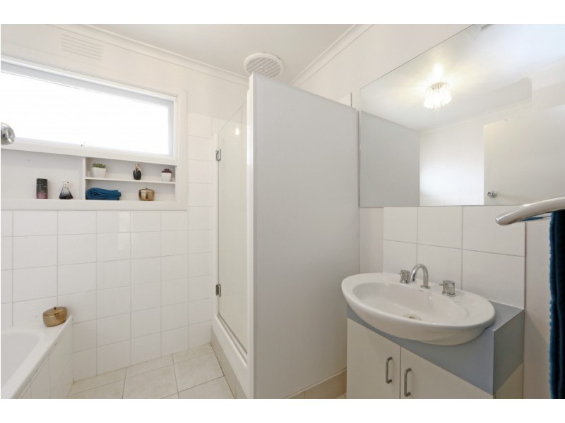 35 Waratah Avenue, The Basin VIC 3154