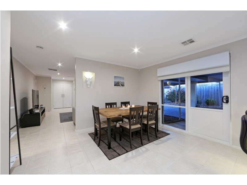 55 Lakeview Avenue, Rowville VIC 3178