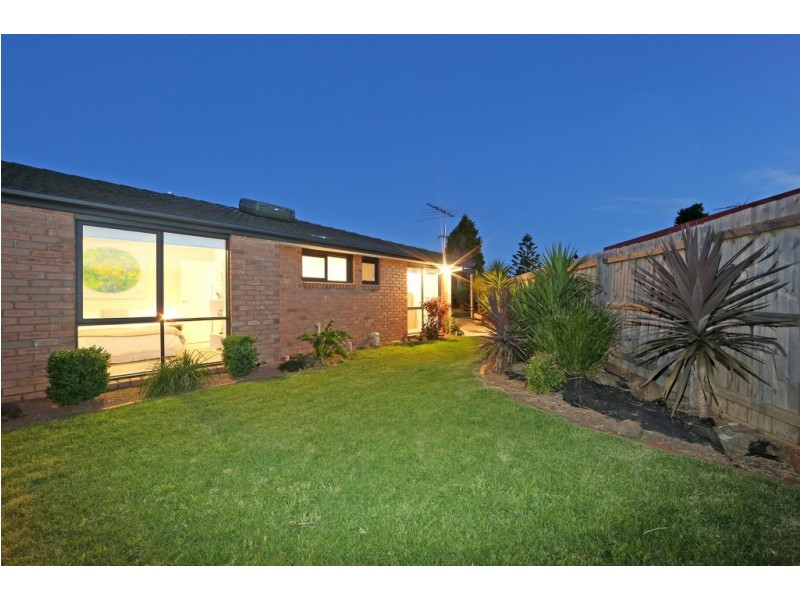 55 Lakeview Avenue, Rowville VIC 3178