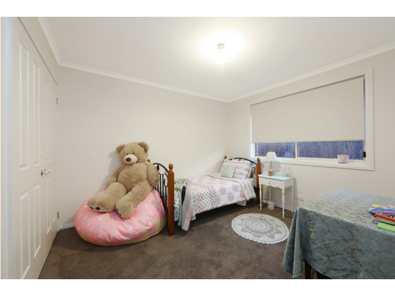 13 Kilcunda Drive, Rowville VIC 3178