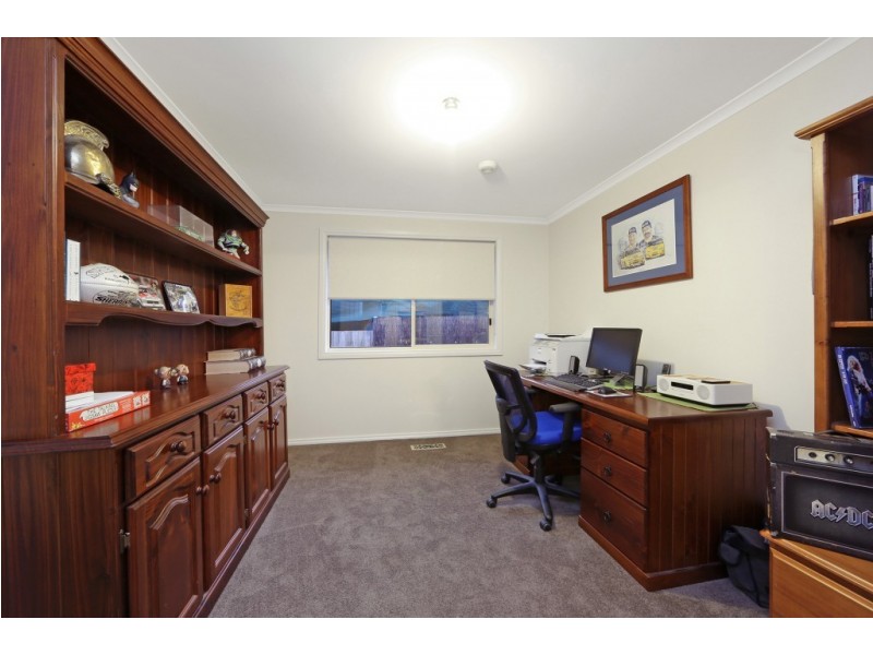 13 Kilcunda Drive, Rowville VIC 3178