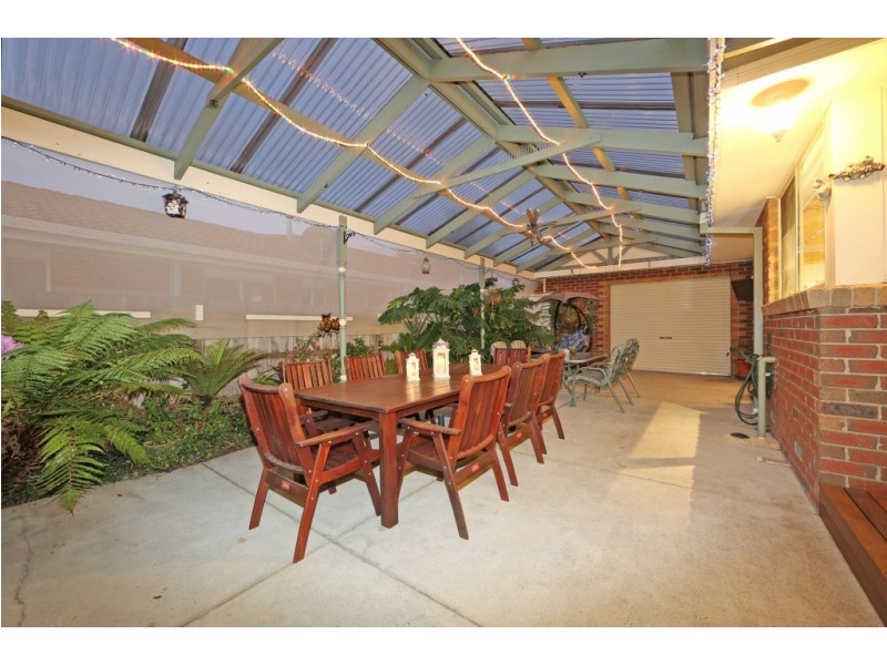 13 Kilcunda Drive, Rowville VIC 3178