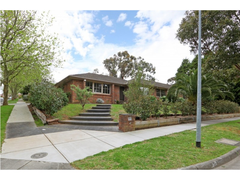 6 Bridgewater Way, Rowville VIC 3178