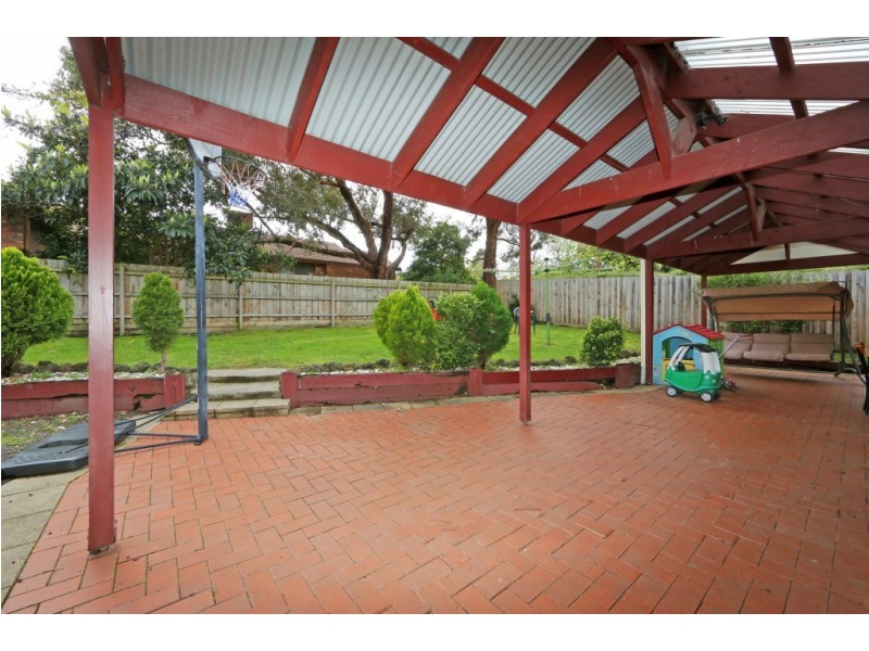 6 Bridgewater Way, Rowville VIC 3178