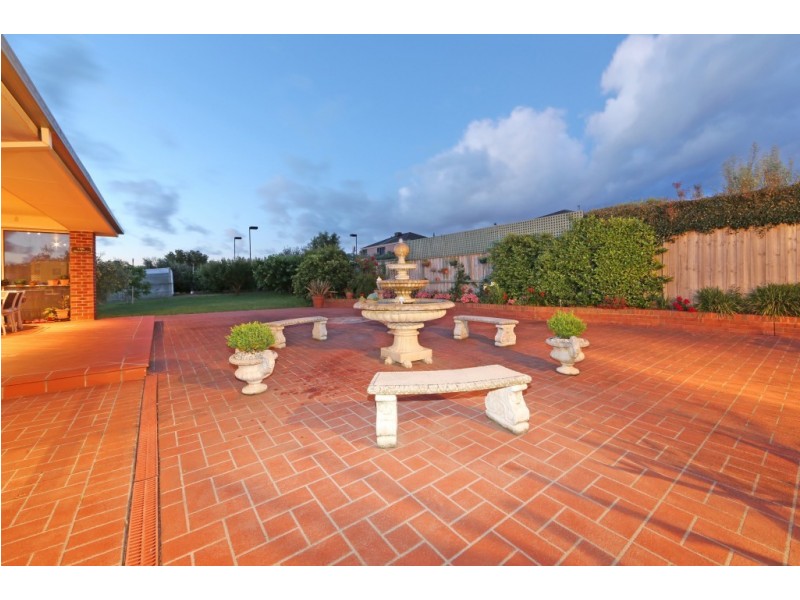 21 Hume Drive, Lysterfield VIC 3156