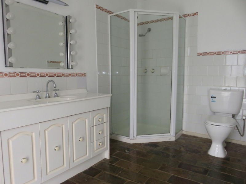 4 Linnel Court, Rowville VIC 3178