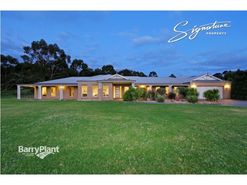 16 Gladesville Close, Lysterfield South VIC 3156