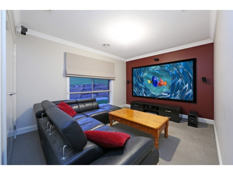 16 Gladesville Close, Lysterfield South VIC 3156