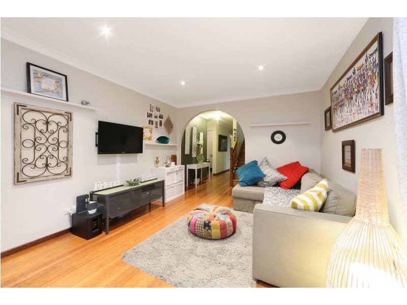 20 Lynn Drive, Ferntree Gully VIC 3156