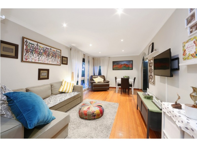 20 Lynn Drive, Ferntree Gully VIC 3156