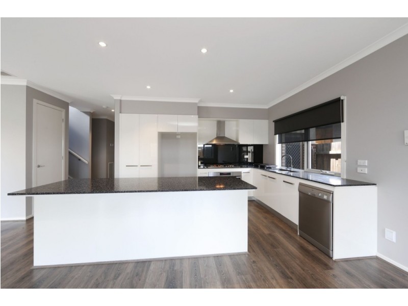 54 Elton Road, Ferntree Gully VIC 3156