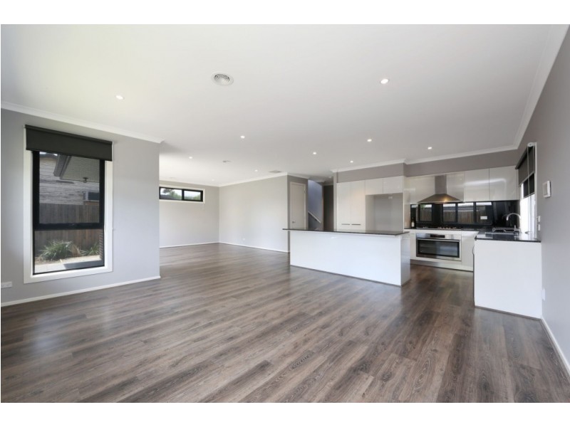 54 Elton Road, Ferntree Gully VIC 3156
