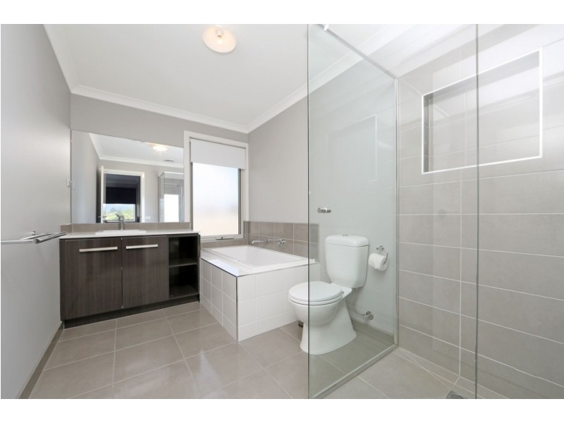 54 Elton Road, Ferntree Gully VIC 3156