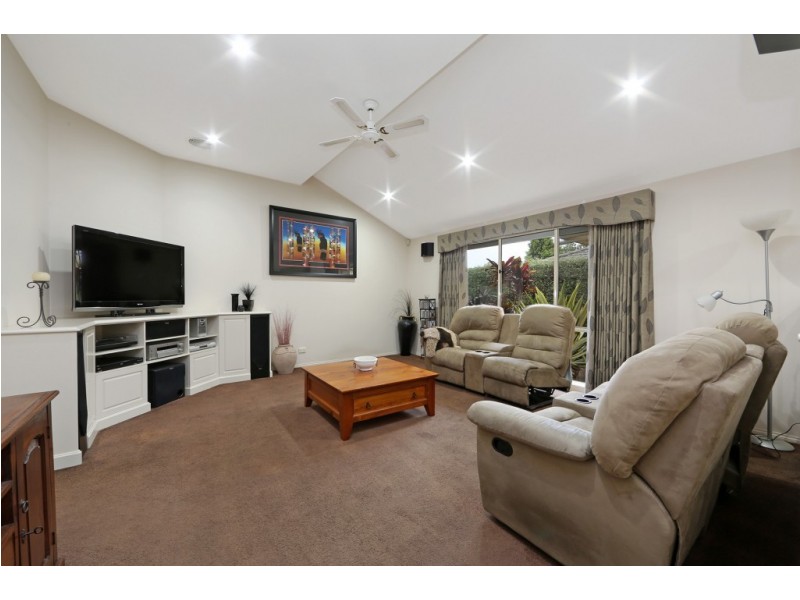 23 Shearer Drive, Rowville VIC 3178