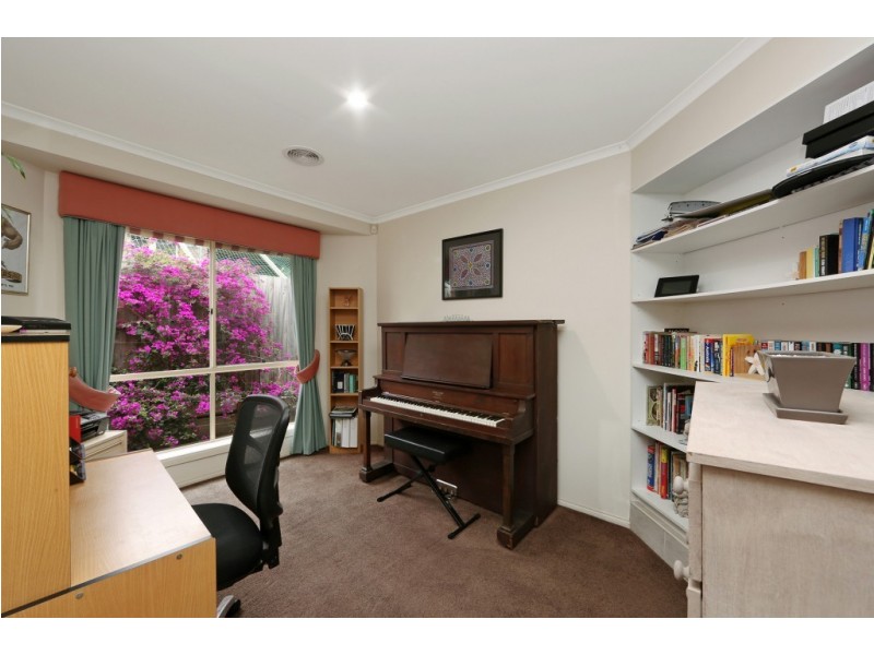 23 Shearer Drive, Rowville VIC 3178