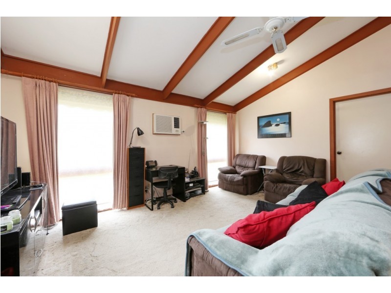 8 Trevena Close, Rowville VIC 3178