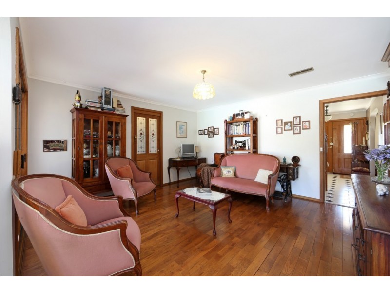 71 Lakesfield Drive, Lysterfield VIC 3156