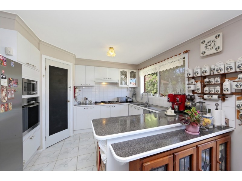 71 Lakesfield Drive, Lysterfield VIC 3156